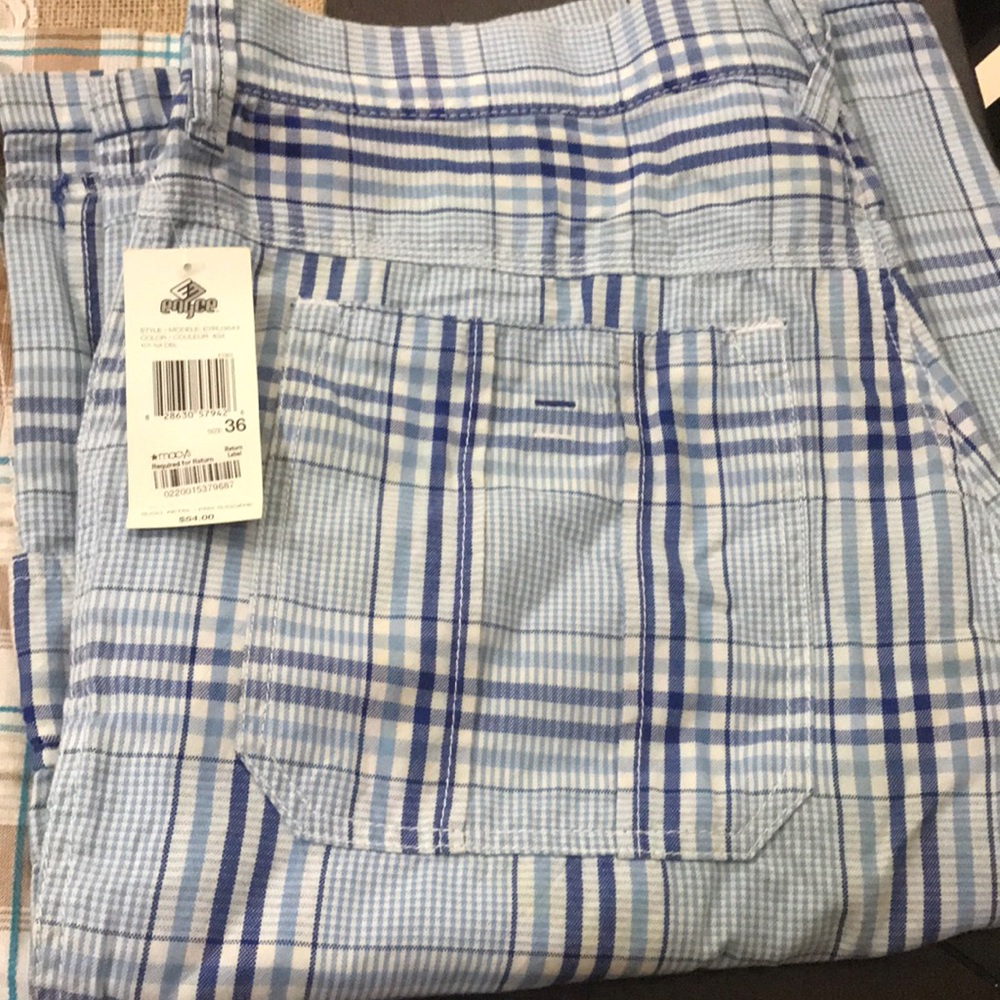 Men’s plaid shorts.